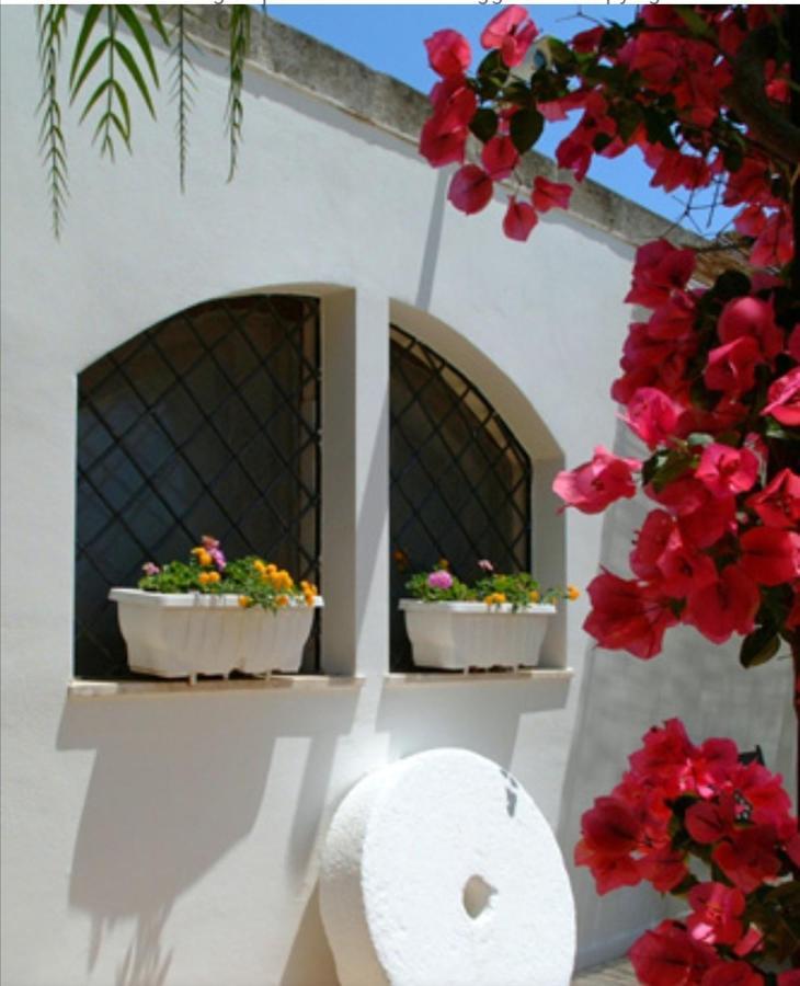 Room In Bb - Stunning Quadruple Room In Ancient Masseria Near The Sea In A Quiet Olive Trees Ostuni Bagian luar foto