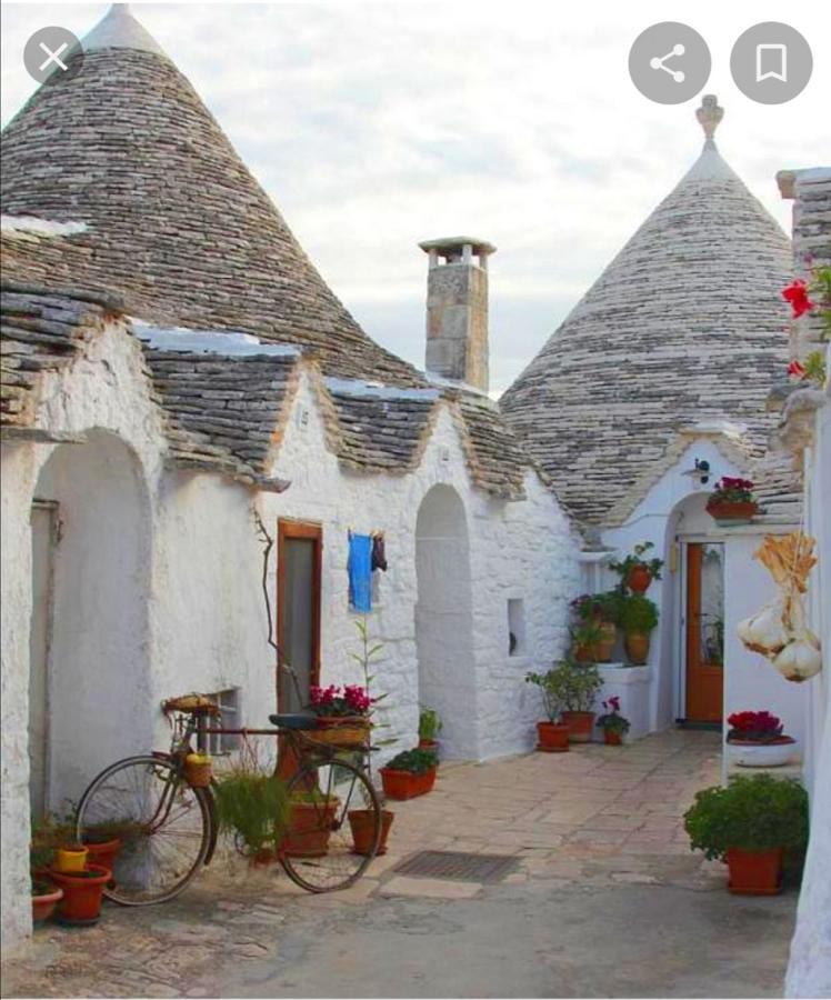 Room In Bb - Stunning Quadruple Room In Ancient Masseria Near The Sea In A Quiet Olive Trees Ostuni Bagian luar foto
