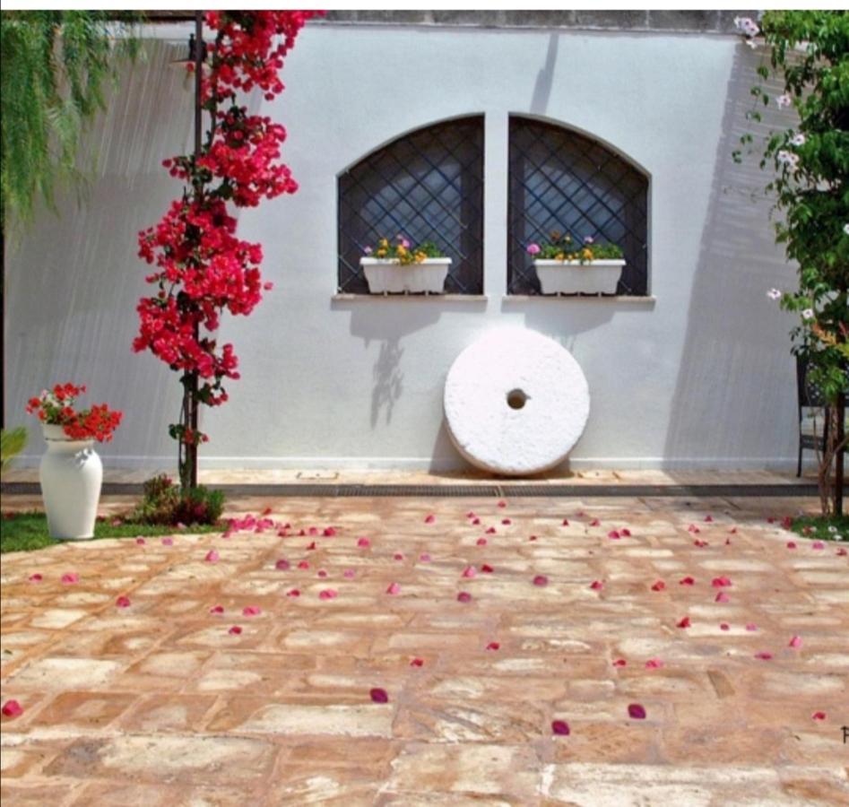 Room In Bb - Stunning Quadruple Room In Ancient Masseria Near The Sea In A Quiet Olive Trees Ostuni Bagian luar foto